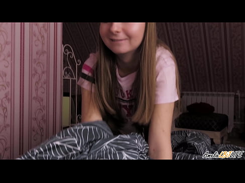 ❤️ Blondie BFF-ya xwe bi kûr dimije û di devê xwe de diqelişe ❤❌ Super seks li porno ku.xxxnd.ru ️❤